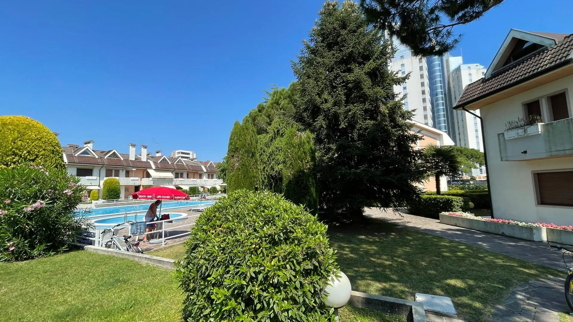 Lägenhet Piscina, Vicino Al Mare Residence Equilio Lido di Jesolo