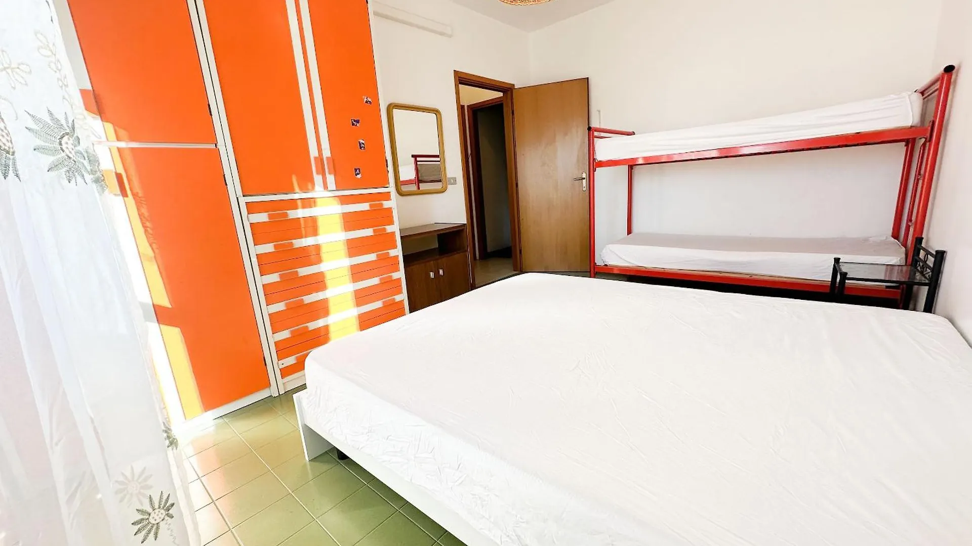 Piscina, Vicino Al Mare Residence Equilio location